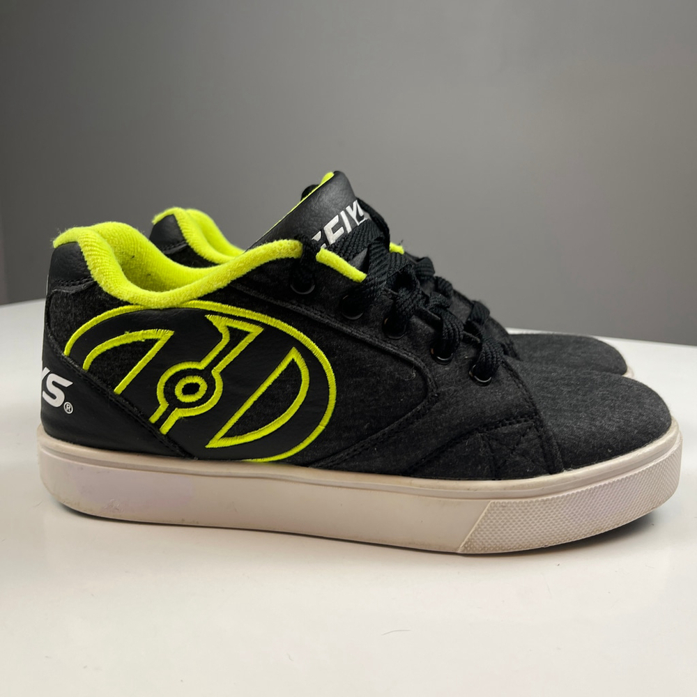 Boys Heelys Skate Shoes Black Yellow Sneakers (no wheels)